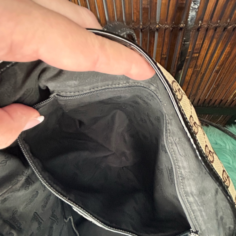 Gucci Shoulder Bag - Picture 11 of 11
